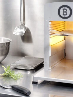Beefer One CHEF Indoor Gasgrill - 800 Grad Oberhitzegrill -GrillWelt Verkäufe Beefer One Chef 5 lifestyle