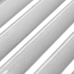 Broil King Imperial 590 IR Black Gasgrill - Modell 2023 32 Broil King Imperial 590 IR Black Gasgrill - Modell 2023 -GrillWelt Verkäufe Broil King Imperial 590 IR Edelstahl Gussrost makro