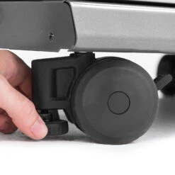 Broil King Regal S490 PRO IR Gasgrill - Modell 2023 - SMART Deal Inkl. Grillfürst Grill Control -GrillWelt Verkäufe Broil King Regal Laufrolle hoehenverstellbar