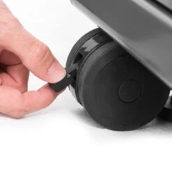 Broil King Regal S 590 PRO IR Gasgrill - Modell 2023 -GrillWelt Verkäufe Broil King Regal Rolle feststellbar 1