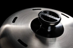 Cobb Grill Premier+ Gas Deluxe Gasgrill 30mbar - Modell 2023 14 Cobb Grill Premier+ Gas Deluxe Gasgrill 30mbar - Modell 2023 -GrillWelt Verkäufe Cobb Grill Premier Plus Gas Deluxe Deckel 1