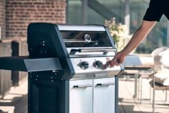 Enders Gasgrill Monroe Pro X 3 S Turbo 20 Enders Gasgrill Monroe Pro X 3 S Turbo -GrillWelt Verkäufe Enders Gasgrill Monroe ProX 3 S Turbo 800 Grad Zone