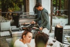 Enders Gasgrill Kansas II Pro 4 SIK Profi Turbo 34 Enders Gasgrill Kansas II Pro 4 SIK Profi Turbo -GrillWelt Verkäufe Enders Outdoor Kueche Gasgrill Kansas II Pro 4 SIK Profi Turbo