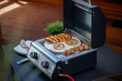 Grillfürst G201E 2-Brenner Gasgrill Portabel V2 - Campinggrill / Balkongrill 50mbar - Inkl. Untergestell 34 Grillfürst G201E 2-Brenner Gasgrill Portabel V2 - Campinggrill / Balkongrill 50mbar - Inkl. Untergestell -GrillWelt Verkäufe Grillfuerst Camping Gasgrill G201 Pizzastein 2