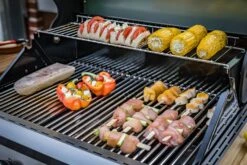 Grillfürst G510G 5-Brenner Gasgrill Mit Hochtemperaturbrenner Und Gusseisen Rosten - Feuerwehr Edition -GrillWelt Verkäufe Grillfuerst Gasgrill G410E Grillflaeche
