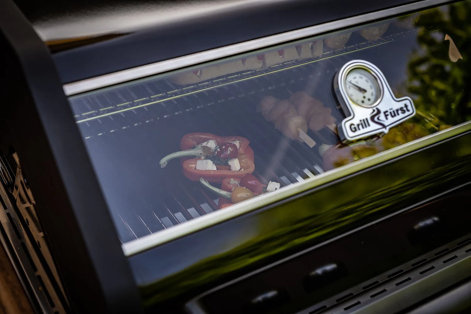 Grillfürst S330G 3-Brenner Gasgrill Mit Seitenkocher Und Gusseisen Rosten Inkl. Abdeckhaube 7 Grillfürst S330G 3-Brenner Gasgrill Mit Seitenkocher Und Gusseisen Rosten Inkl. Abdeckhaube – Bild 5