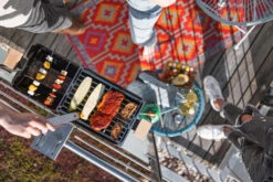 Knister Gasgrill - Ausziehbarer Kompaktgrill -GrillWelt Verkäufe Knister Gasgrill Spiesse Grillrost