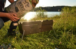 Knister Grill Original - Ausziehbarer Holzkohle Kompaktgrill 41 Knister Grill Original - Ausziehbarer Holzkohle Kompaktgrill -GrillWelt Verkäufe Knister Grill Holzkohle befuellen