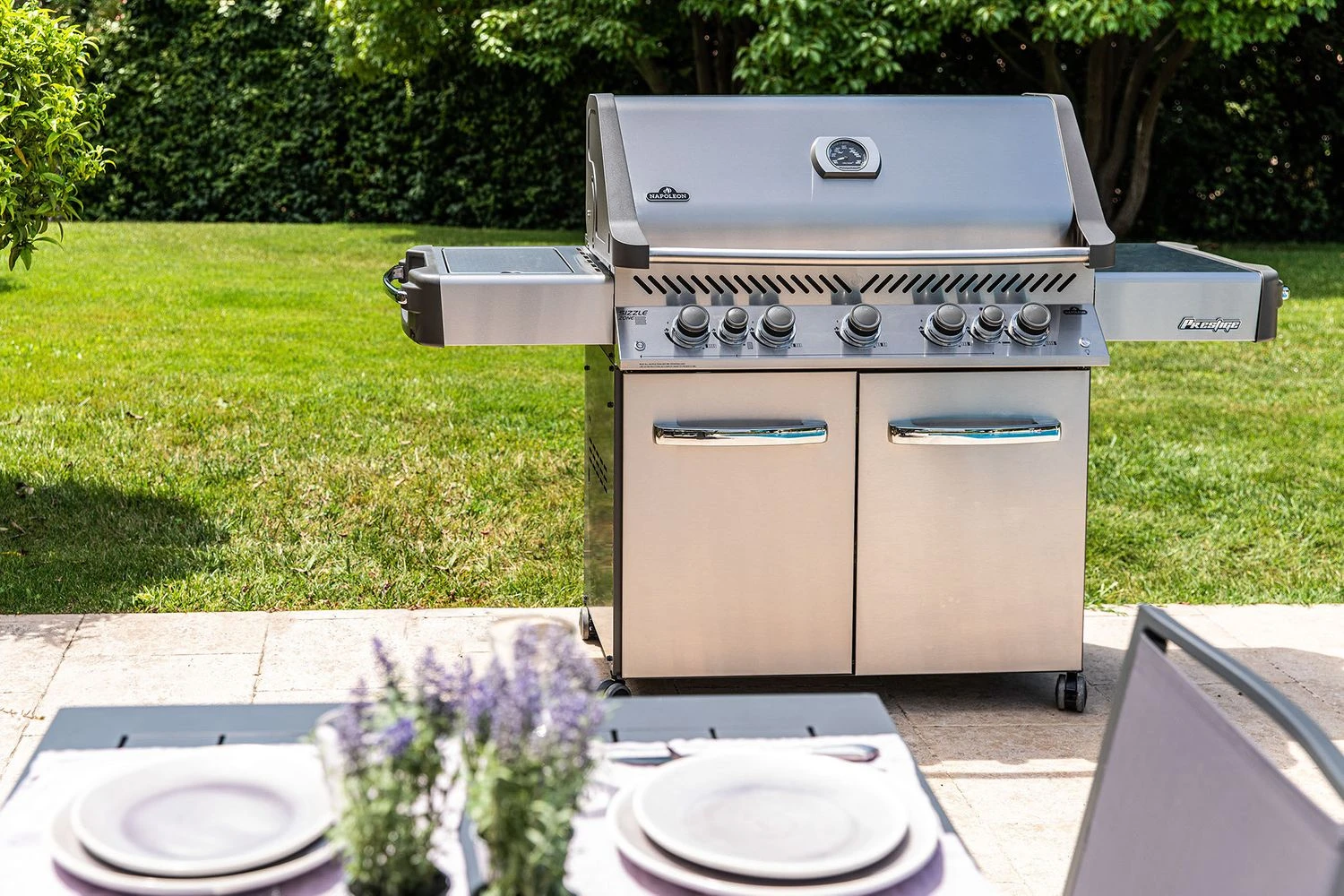 Napoleon Prestige 665 Edelstahl Gasgrill - Mit Safety Glow - Modell 2023 15 Napoleon Prestige 665 Edelstahl Gasgrill - Mit Safety Glow - Modell 2023 – Bild 13
