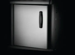 Napoleon Rogue SE 425 Edelstahl Gasgrill Mit Sizzle Zone Und Heckbrenner - Modell 2023 -GrillWelt Verkäufe Napoleon Rogue SE425 Unterschrank Tueren Edelstahl