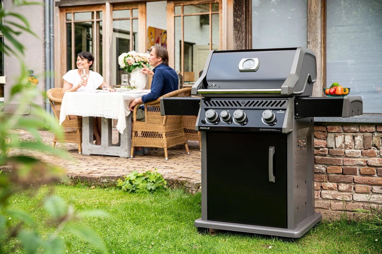 Napoleon Rogue XT 425 Gasgrill - All Black - Mit Sizzle Zone - Modell 2023 15 Napoleon Rogue XT 425 Gasgrill - All Black - Mit Sizzle Zone - Modell 2023 – Bild 13