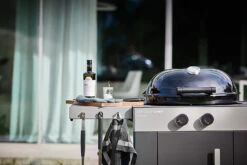 Outdoorchef Gas Kugelgrill Arosa 570 G Evo Grey Steel 12 Outdoorchef Gas Kugelgrill Arosa 570 G Evo Grey Steel -GrillWelt Verkäufe Outdoorchef Arosa 570G EVO grey steel Lifestyle