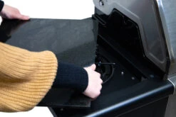 Outdoorchef Gasgrill Australia 455 G Mit Infrarotbrenner -GrillWelt Verkäufe Outdoorchef Australia 455G Granit Abdeckplatte Seitenbrenner