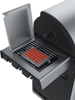 Outdoorchef Dualchef S 425 G Edelstahl Gasgrill Mit Seitenkocher + BLAZING ZONE Infrarotbrenner -GrillWelt Verkäufe Outdoorchef Blazing Zone Dualchef 18 212 80 eingeschaltet 1