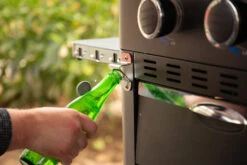 Pit Boss Planchagrill Ultimate Plancha 5-Brenner - Grillstation 20 Pit Boss Planchagrill Ultimate Plancha 5-Brenner - Grillstation -GrillWelt Verkäufe Pit Boss Planchagrill Ultimate 5 Brenner Flaschenoeffner