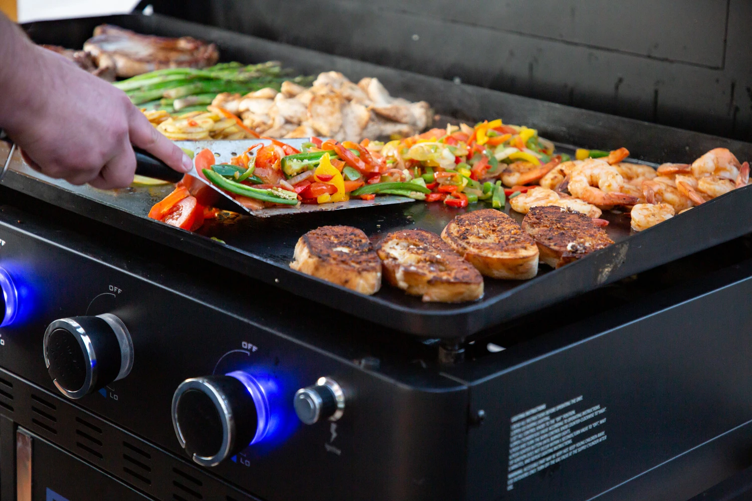 Pit Boss Planchagrill Ultimate Plancha 5-Brenner - Grillstation 12 Pit Boss Planchagrill Ultimate Plancha 5-Brenner - Grillstation – Bild 10