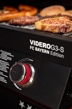 Rösle Videro G3-S VARIO+ Schwarz Gasgrill - FC Bayern Edition -GrillWelt Verkäufe Roesle Gasgrill Videro G3 S FC Bayern Edition Bedienblende
