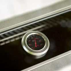 Rösle Gasgrill Videro G4 Edelstahl - Modell 2023 Inkl. Abdeckhaube -GrillWelt Verkäufe Roesle Videro Edelstahl Gasgrill Sichtfenster Deckelthermometer