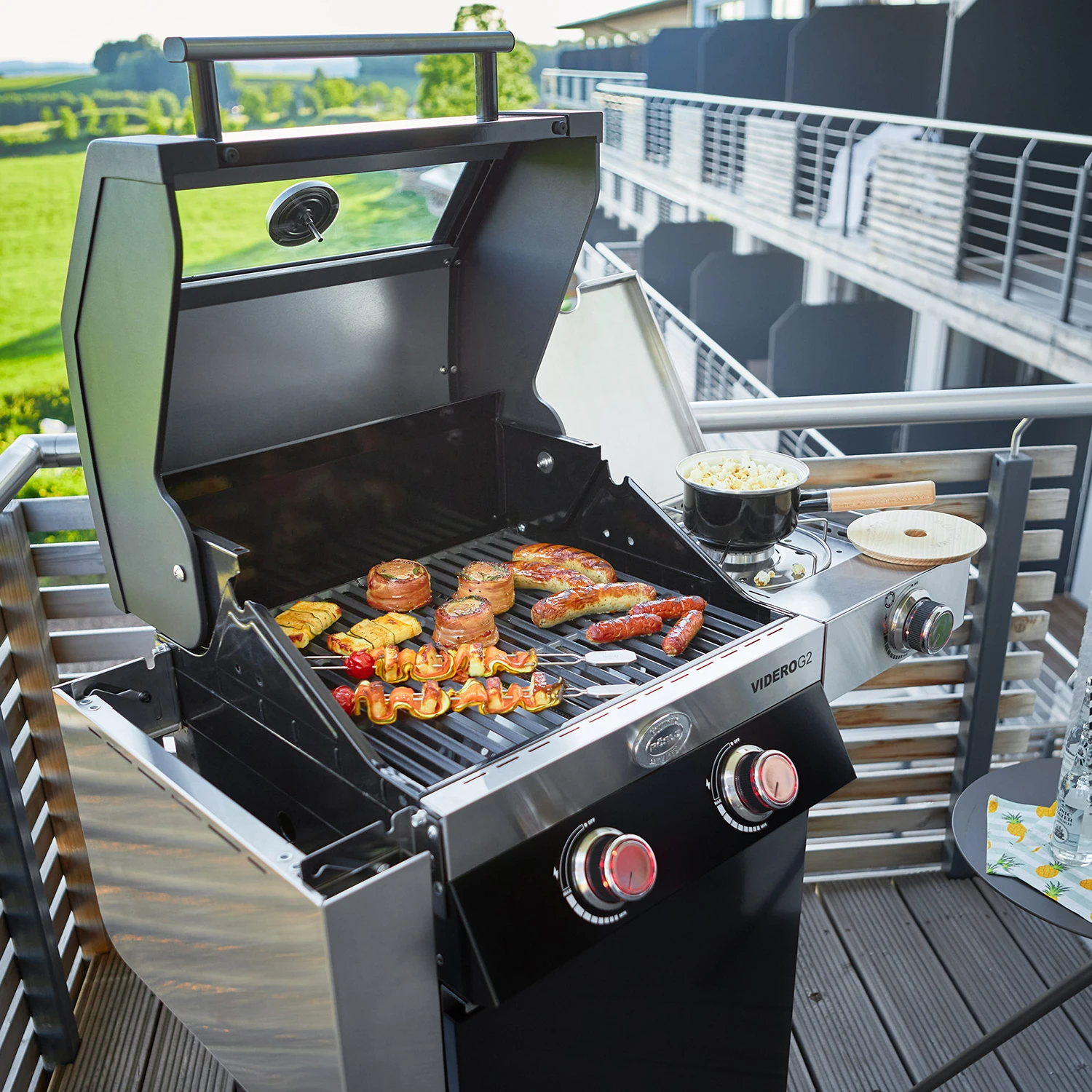 Rösle Gasgrill Videro G2 Schwarz - Modell 2022 10 Rösle Gasgrill Videro G2 Schwarz - Modell 2022 – Bild 8