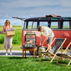 Rösle Gasgrill Videro G2-P Campinggrill 16 Rösle Gasgrill Videro G2-P Campinggrill -GrillWelt Verkäufe Roesle Videro G2 P Camping Gasgrill Lifestyle02