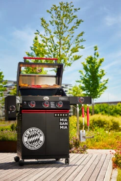 Rösle Videro G3-S VARIO+ Schwarz Gasgrill - FC Bayern Edition -GrillWelt Verkäufe Roesle Videro G3 S FC Bayern Edition