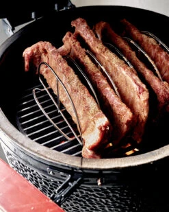 The Bastard Keramikgrill Classic Large - Complete - Schwarz Glänzend - Modell 2023 18 The Bastard Keramikgrill Classic Large - Complete - Schwarz Glänzend - Modell 2023 -GrillWelt Verkäufe The Bastard Classic Large Keramikgrill Rippchen