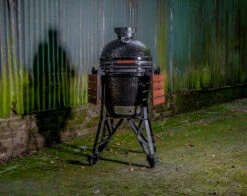 The Bastard Keramikgrill Classic Medium - Complete - Schwarz Glänzend - Modell 2023 -GrillWelt Verkäufe The Bastard Classic Medium Complete Kamadogrill