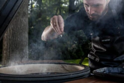 The Bastard Keramikgrill Urban XL - Complete - Schwarz Matt - Modell 2023 22 The Bastard Keramikgrill Urban XL - Complete - Schwarz Matt - Modell 2023 -GrillWelt Verkäufe The Bastard Keramikgrill Urban XL Dichtung