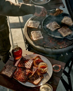 The Bastard Keramikgrill Classic Large - Complete - Schwarz Glänzend - Modell 2023 20 The Bastard Keramikgrill Classic Large - Complete - Schwarz Glänzend - Modell 2023 -GrillWelt Verkäufe The Bastard Large Keramikgrill Complete