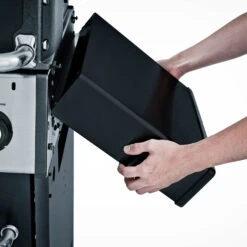 Broil King Crown 310 Gasgrill - Modell 2023 -GrillWelt Verkäufe broil king crown 310 seitenablage 864052