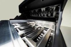 Outdoorchef Dualchef 425 G BZ Gasgrill Mit Blazing Zone Infrarotbrenner + DGS Gusseisen Grillrost 2 Stk.+ DGS Gemüse Grillrost 2 Stk. -GrillWelt Verkäufe outdoorchef dualchef 425 g flammschutzbleche 18 700 16 1