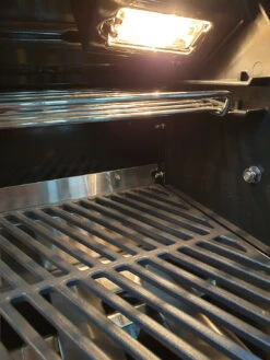 Outdoorchef Dualchef S 425 G Edelstahl Gasgrill Mit Seitenkocher -GrillWelt Verkäufe outdoorchef dualchef beleuchtung 1