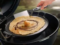 Outdoorchef Gussplatte / Grillplatte Rund Ø 39cm 6 Outdoorchef Gussplatte / Grillplatte Rund Ø 39cm -GrillWelt Verkäufe outdoorchef griddle gusseisenplatte plancha 18 211 5 1