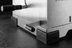 Thüros PRO1 - Modularer Holzkohle Tischgrill Mit Gussrost -GrillWelt Verkäufe thueros pro1 detail hoehenverstellung